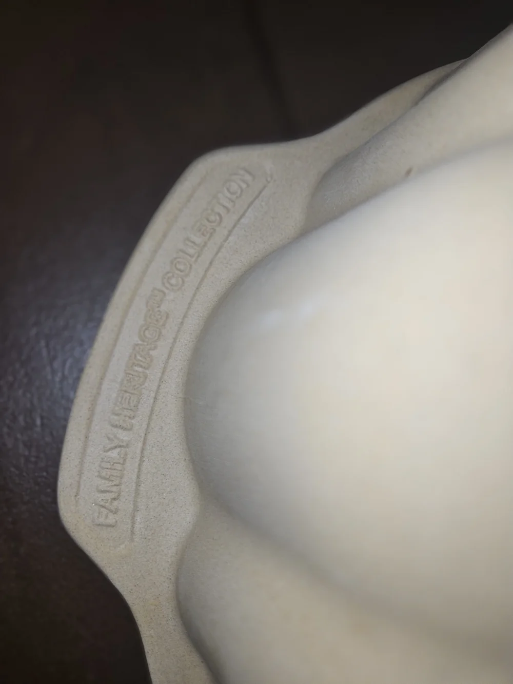 Pampered Chef Family Heritage Stoneware Fluted Bundt Pan